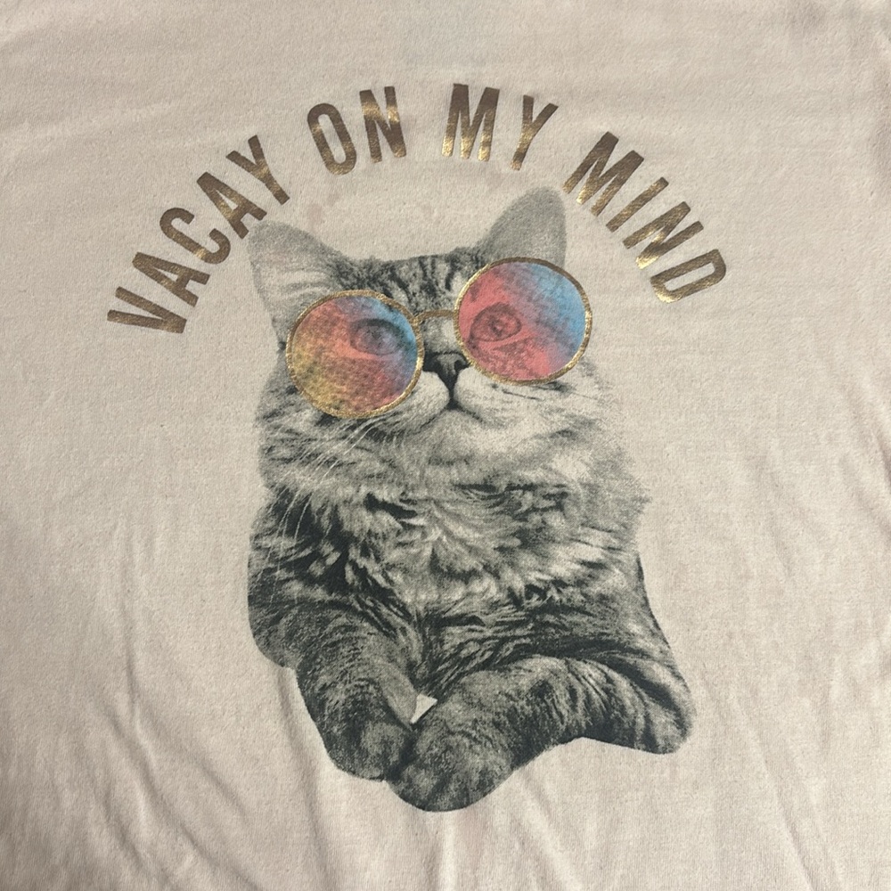 Pink Short Sleeve Tee with Cat Graphic - Picture 3 of 4